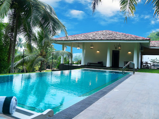 Things to Consider When Choosing a Swimming Pool Remodelling Services