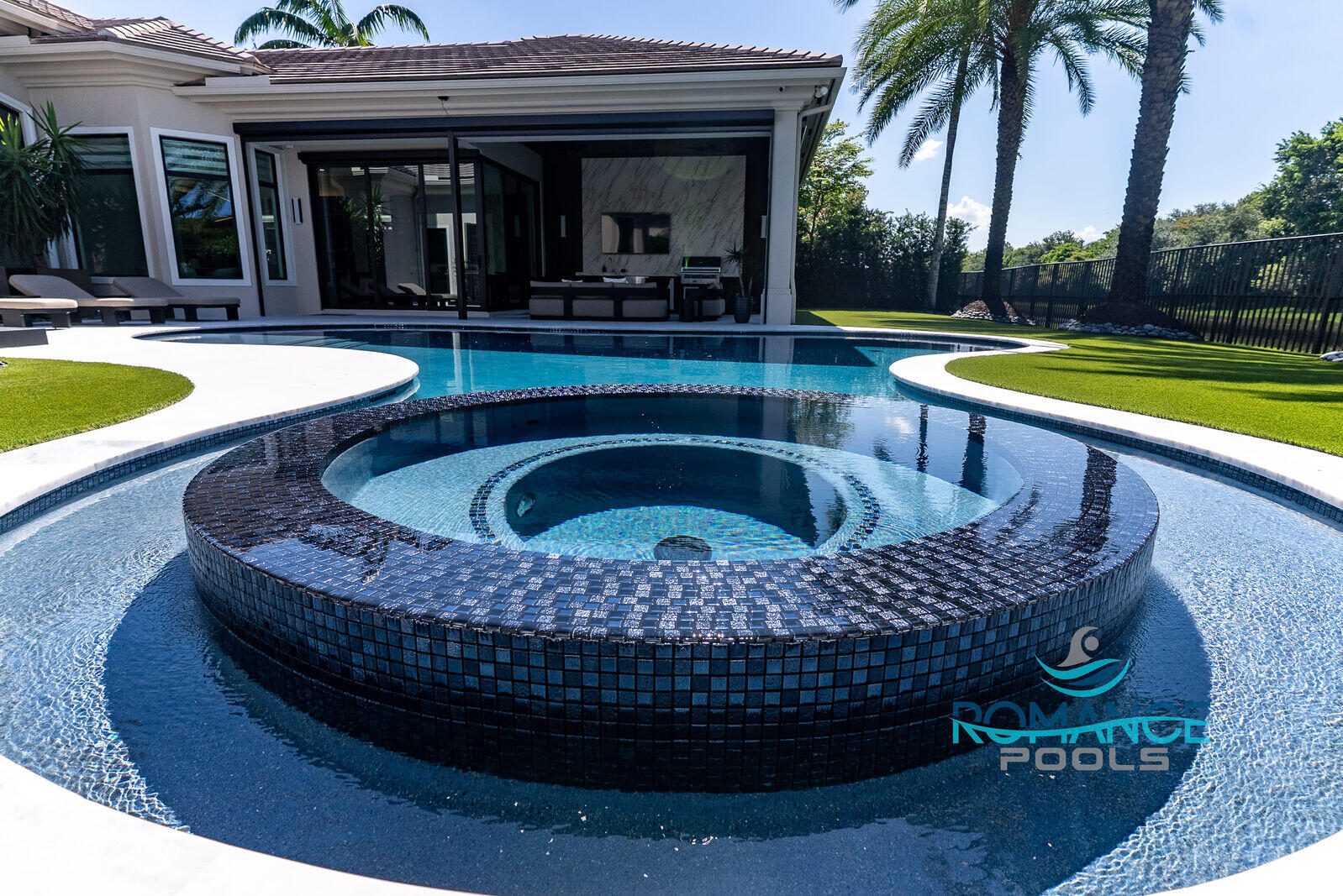 romance-pools-luxury-outdoor-kitchen-poolside-entertainment-area_optimized_500 romance-pools-luxury-outdoor-kitchen-poolside-entertainment-area_optimized_500